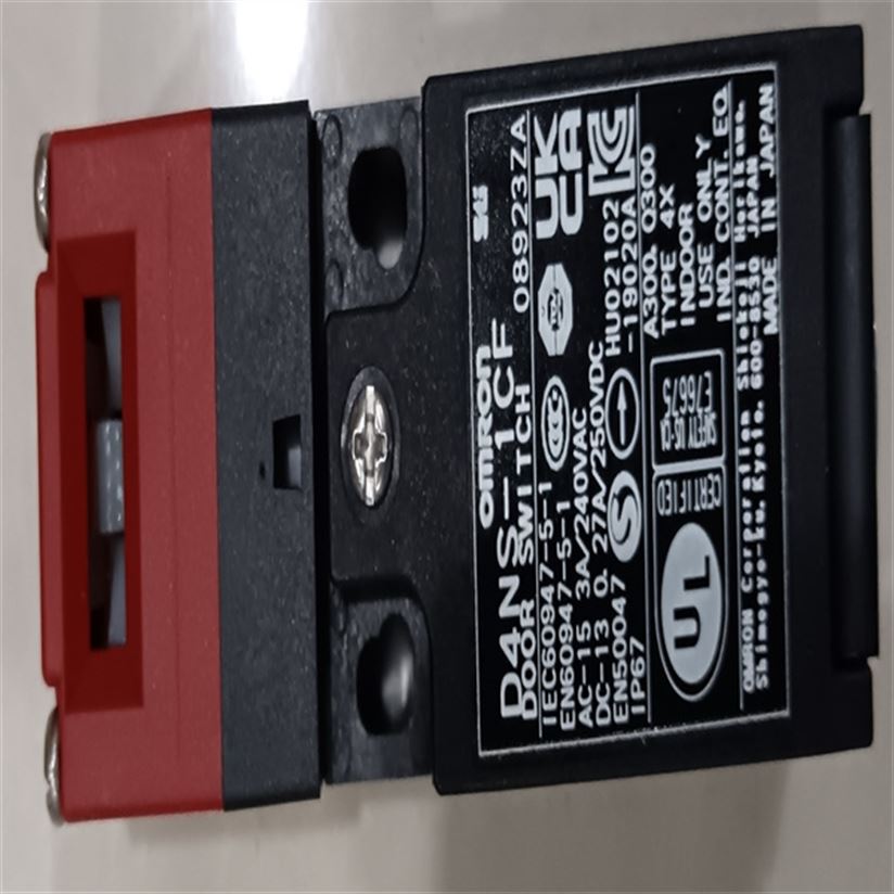 日本OMRON放大器中继接近传感器cp1w-cif11