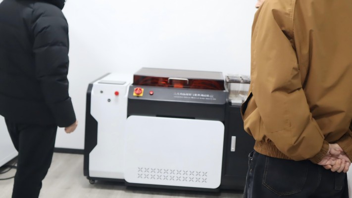 汽車內飾材料霧化性測試儀：上海XX公司到訪上海程斯，共探汽車品質新高度