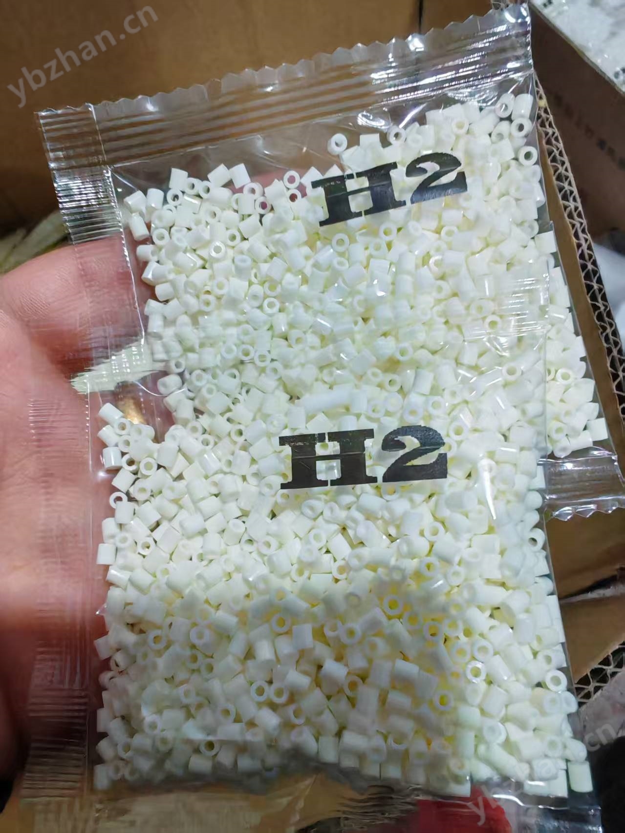 自動(dòng)卷膜拼豆內(nèi)小型包裝機(jī)