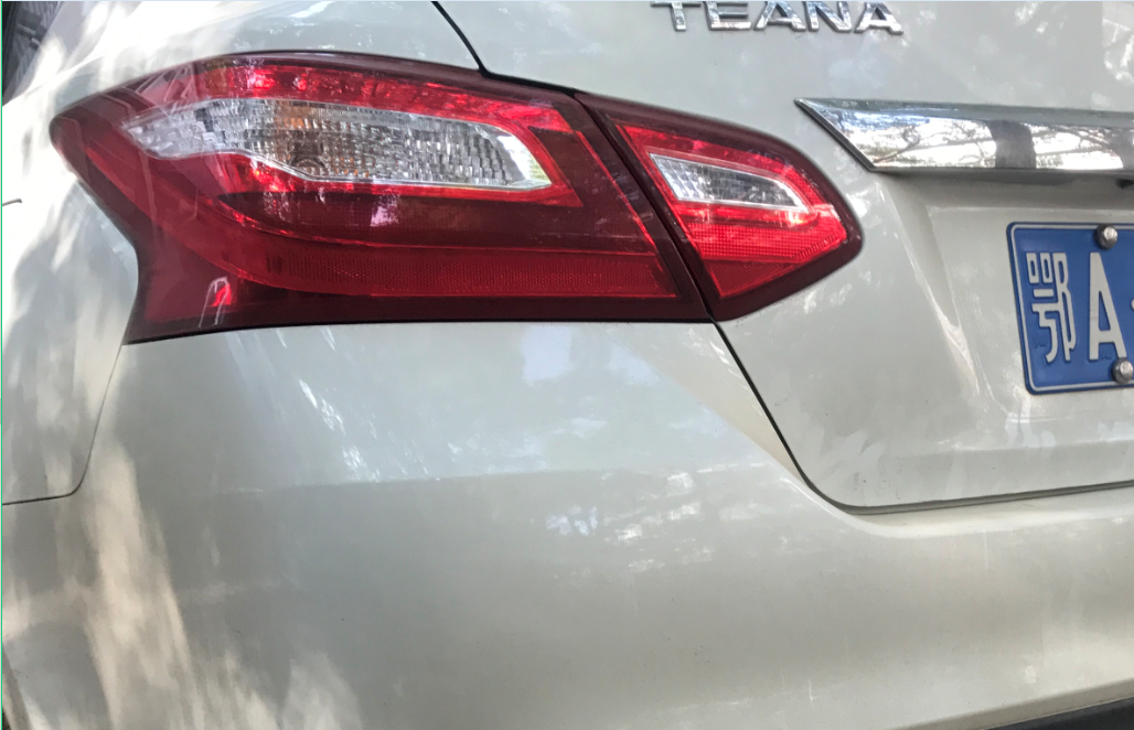 汽車(chē)車(chē)燈紅外檢測(cè)